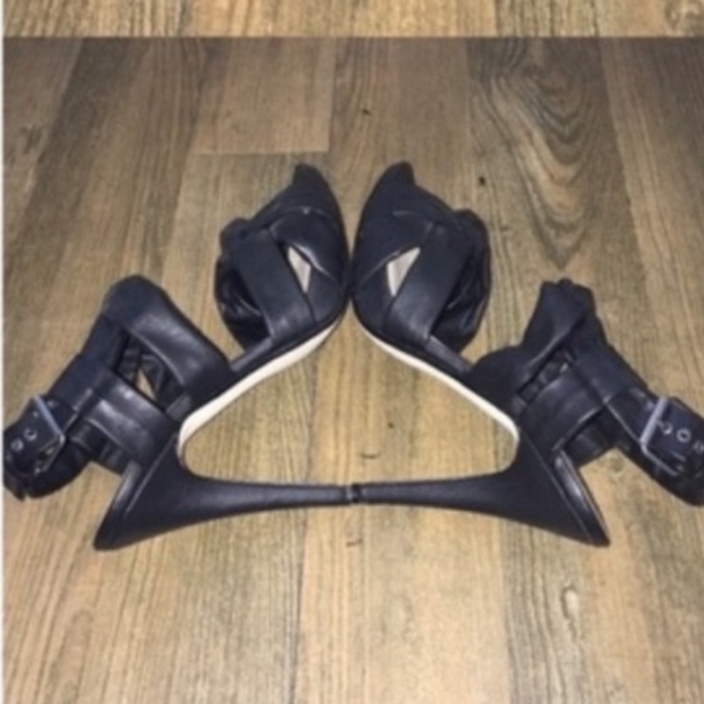 Excellent Condition Authentic Max Studio Designer… - image 8